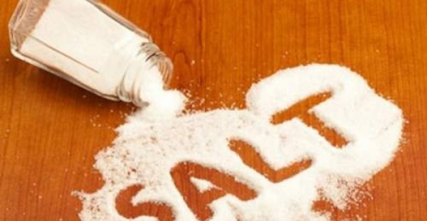 Η πιο φθηνή και αποτελεσματική λύση για σύσφιξη προσώπου. Το αλάτι!