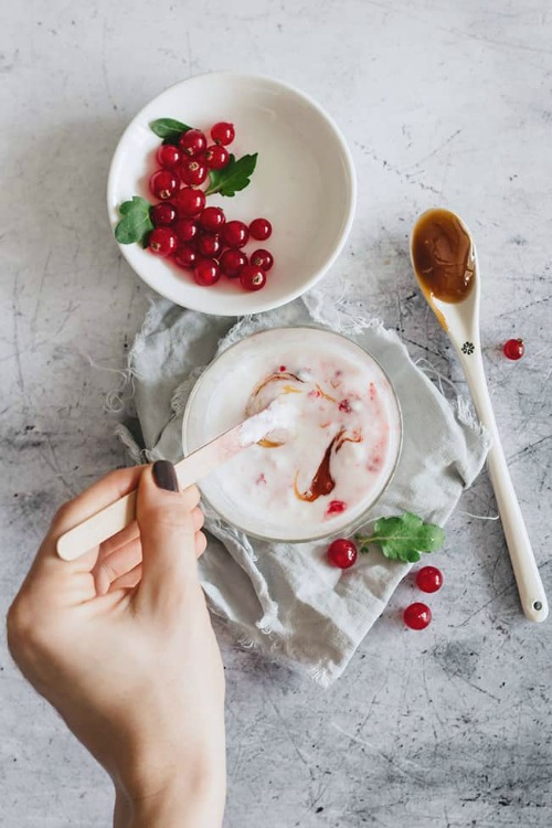 Beauty DIY: Μάσκα λάμψης με cranberries και άργιλο