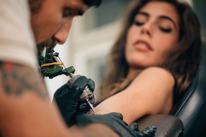 Οι βασικοί λόγοι για τους οποίους δεν θα έπρεπε να κάνεις τατουάζ