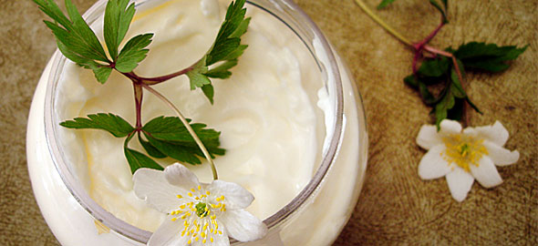 DIY: Συσφιγκτική κρέμα για το σώμα για όσες αγαπούν τα φυσικά καλλυντικά. Ώρα να μπεις στην κουζίνα!
