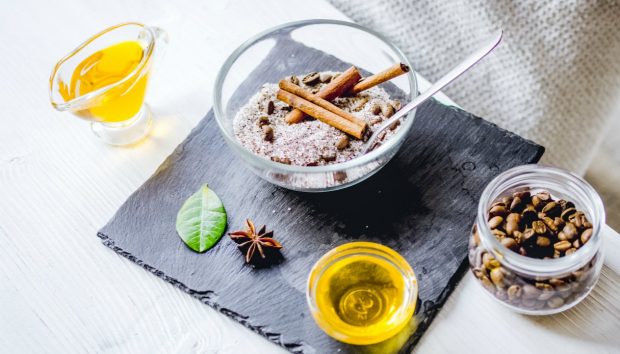 Τα απόλυτα scrub για την κυτταρίτιδα. Σπιτικά υλικά-σίγουρα αποτελέσματα!