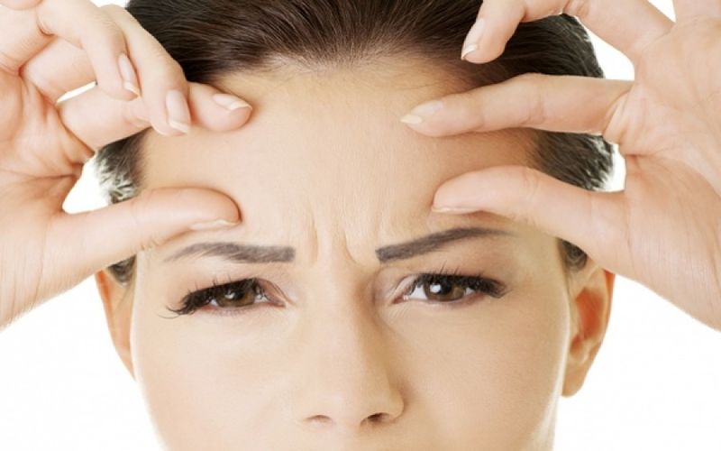 Πως να μειώσετε τις ρυτίδες με 4 tips χωρίς πανάκριβες κρέμες