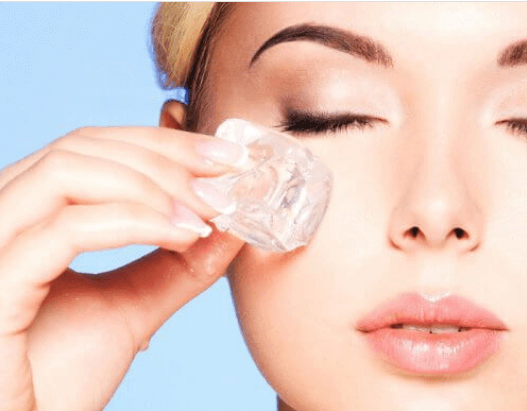 Παγοθεραπεία: κάντε mini botox με τα παγάκια απο το ψυγείο σας