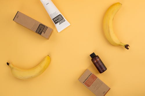 Beauty DIY: 4 φυσικές συνταγές για πρόσωπο και μαλλιά με βάση τη μπανάνα!
