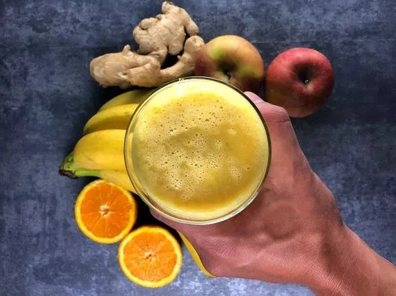 Smoothie ενέργειας με τζίντζερ και μπανάνα