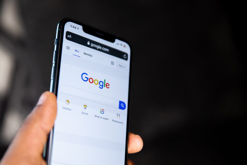 Η Google ακούει τι λες, αλλά υπάρχει ένας απλός τρόπος να την εμποδίσεις