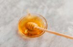 Τι θα συμβεί στη χοληστερόλη σας αν τρώτε 1 κουταλιά μέλι κάθε βράδυ